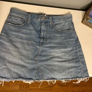 MADEWELL ⚡️ light denim skirt!! GREAT condition!!! Perfect for summer! 😋💐